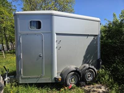 Ifor Williams HB403 de 2020