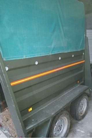 Sin marca Se vende van para dos caballos