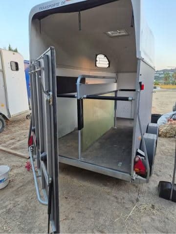 Remolque Caballos Used two-horse trailer (ref. 69665)