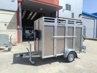 Remolque Caballos Remolque para animales NUEVO