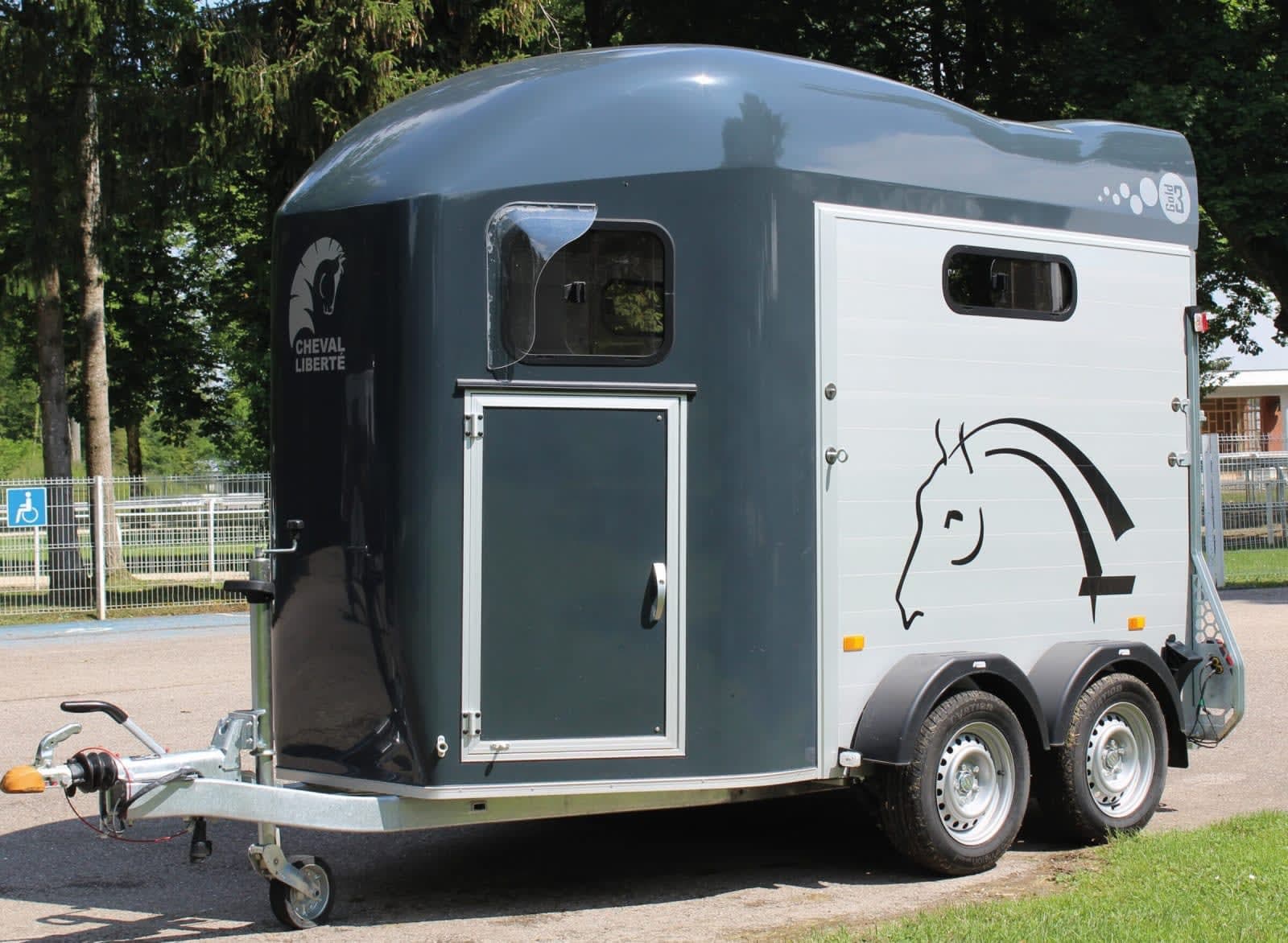Cheval Liberté Remolque Gold 3 de 2 caballos